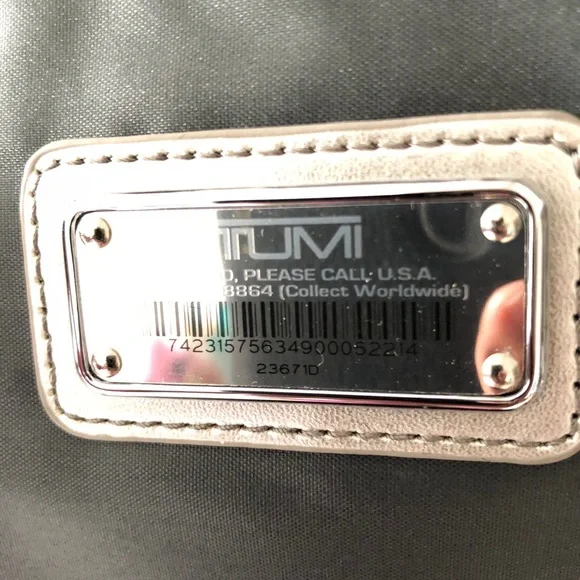 NWOTs tumi LXT Imagination messenger bag